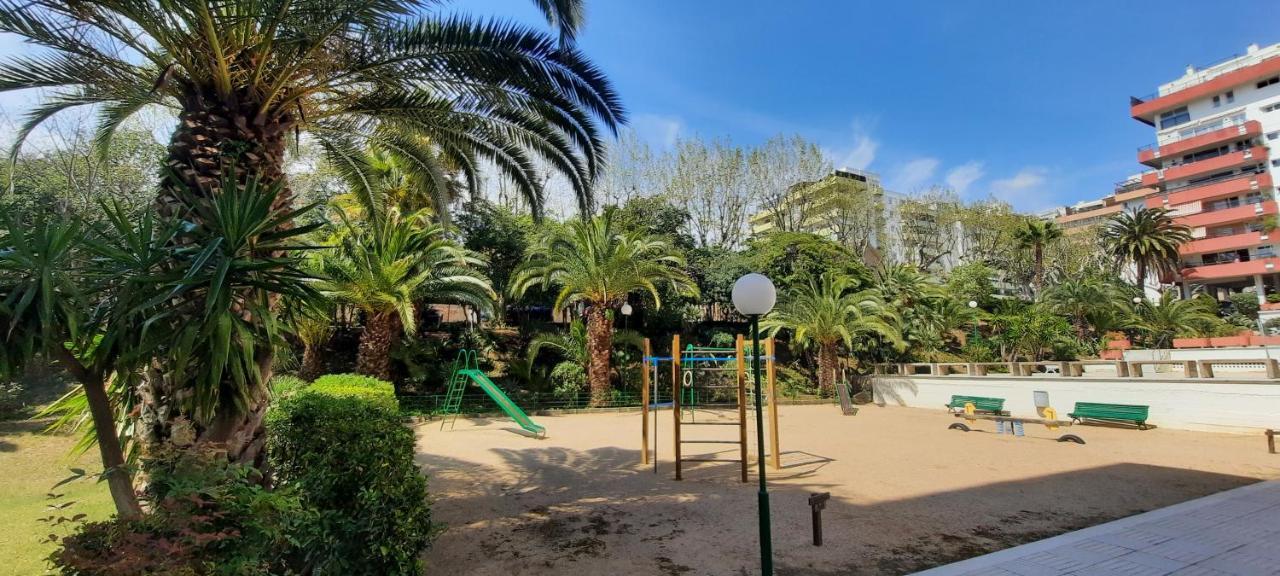 Bright Apartment Near The Beach And Barcelona By Train Masnou Ngoại thất bức ảnh