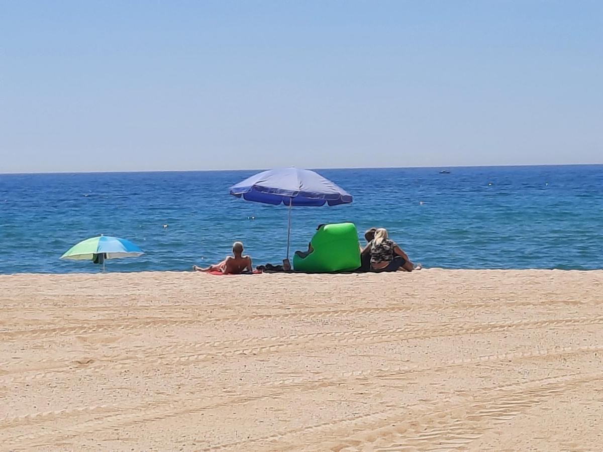 Bright Apartment Near The Beach And Barcelona By Train Masnou Ngoại thất bức ảnh