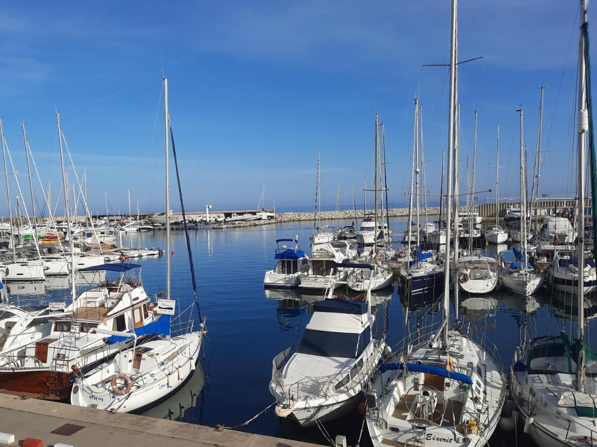 Bright Apartment Near The Beach And Barcelona By Train Masnou Ngoại thất bức ảnh