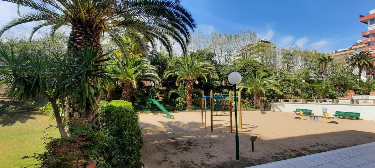 Bright Apartment Near The Beach And Barcelona By Train Masnou Ngoại thất bức ảnh