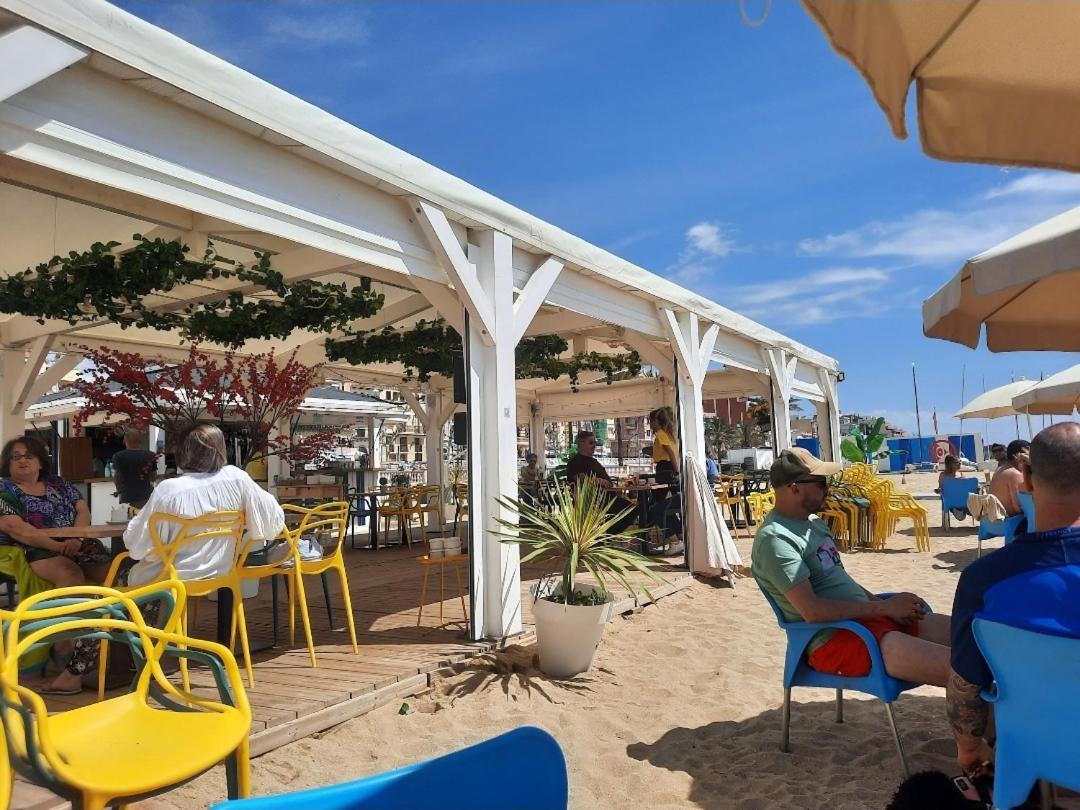 Bright Apartment Near The Beach And Barcelona By Train Masnou Ngoại thất bức ảnh